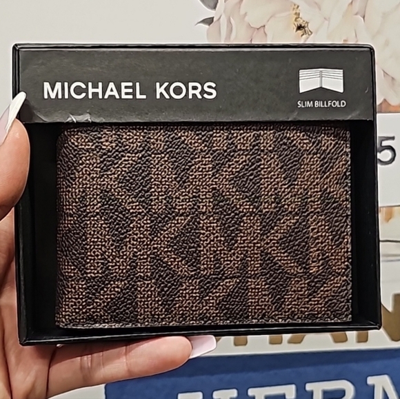 NWT Mens MK monogram wallets (3) - Picture 2 of 2